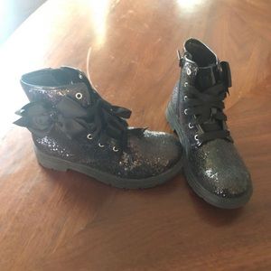 Jojo black glitter boots